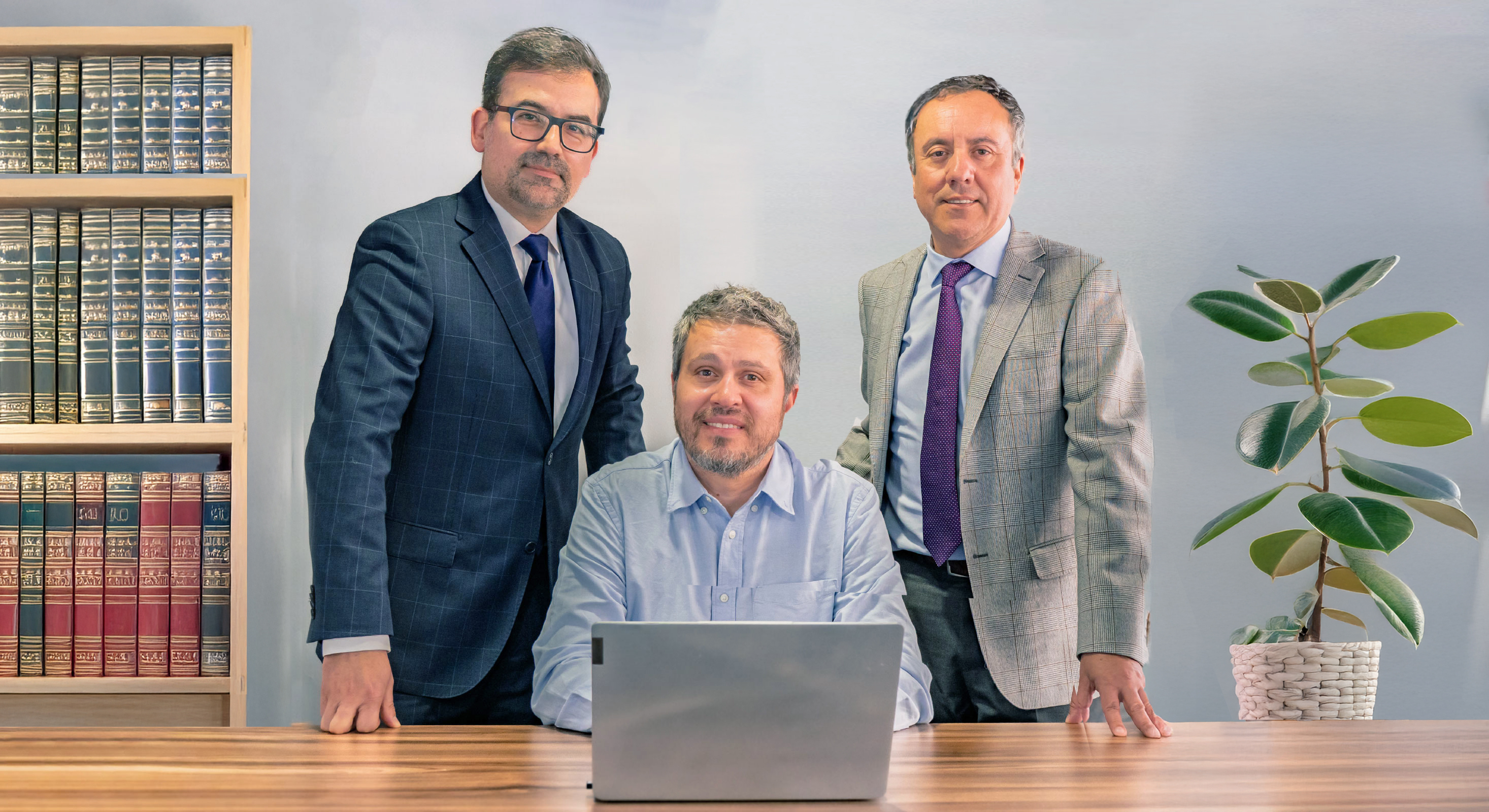 Agenda una consulta estratégica con Lawcorp